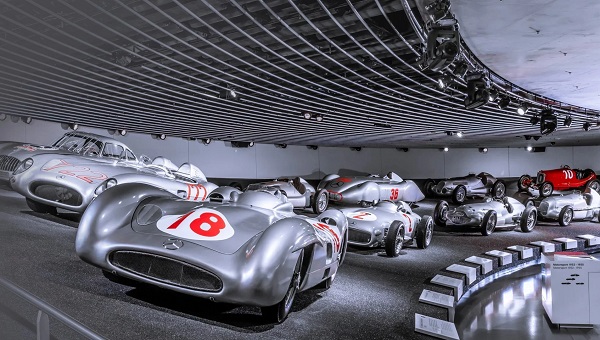 El Museo Mercedes-Benz