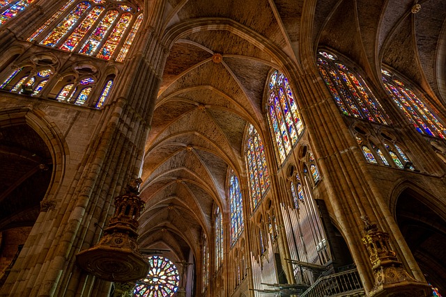 León