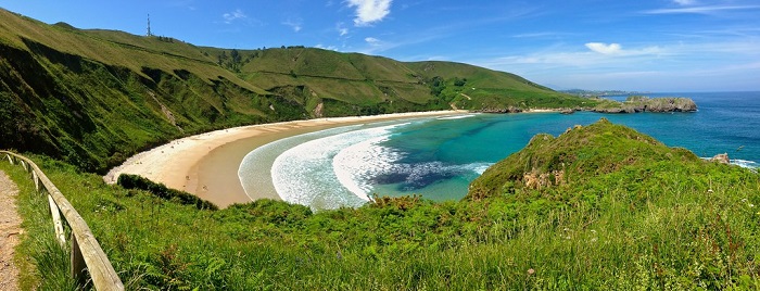 Torimbia Beach
