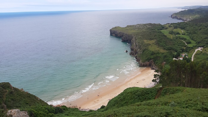 Andrín Beach